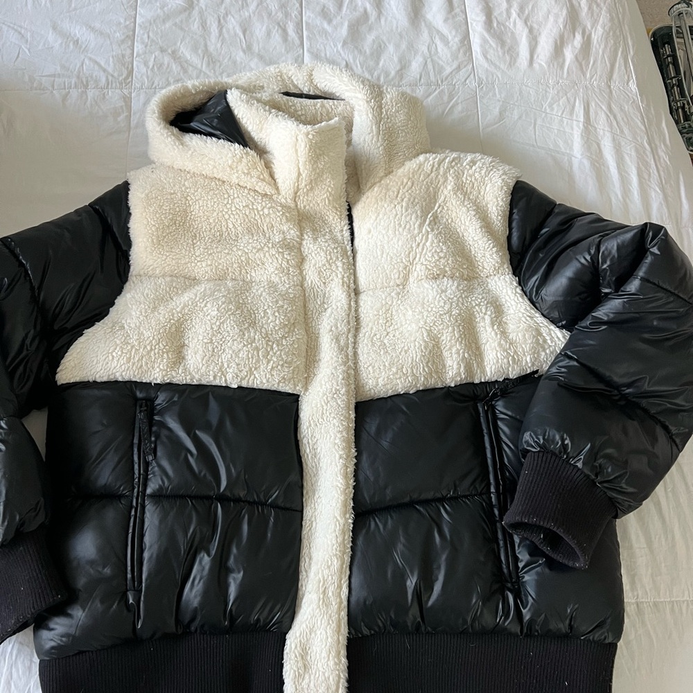 LOFT - Lou & Grey Women’s Bomber Jacket